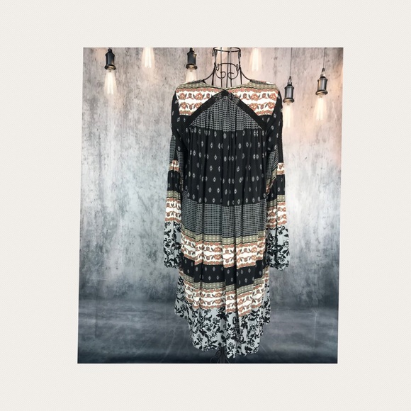 ❗️Sale ❗️ Boho Dress - Picture 2 of 8